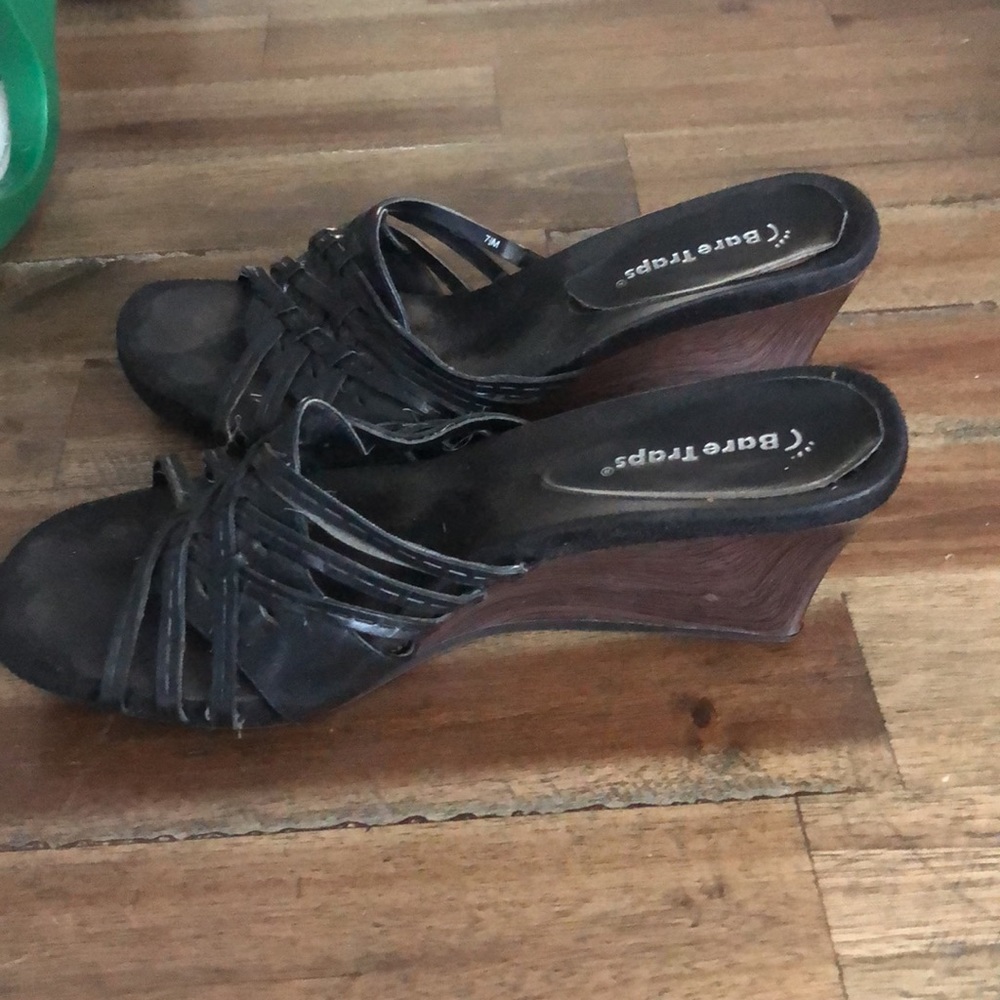 Bare traps heels - Picture 2 of 3